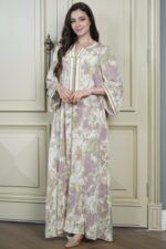 ⁦جلابيه موف حرير و شريط شك بخيوط ذهبي من امام⁩ - الصورة ⁦3⁩