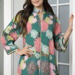 ⁦جلابيه اخضر قطن بلياقه مشجره بورود ملون (٥)⁩ - الصورة ⁦6⁩