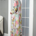 ⁦جلابيه سماوي قطن بلياقه مشجره بورود ملون (٥)⁩ - الصورة ⁦5⁩