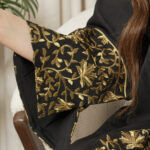 ⁦جلابيه اسود خليجيه بلياقه⁩ - الصورة ⁦7⁩