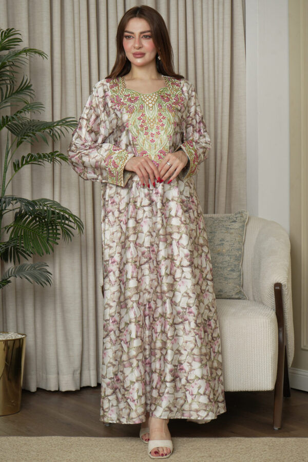 ⁦مخاوير احمر اماراتيه محدد من الحلق بفصوص (٤)⁩ - الصورة ⁦7⁩