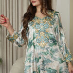 مخاوير تيفاني اماراتيه محدد من الحلق بفصوص وورود (٥)