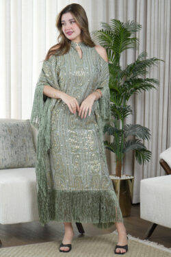 فستان أخضر مطرز بترتر