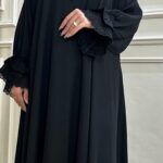 ⁦عباية بأكمام دانتيل مطاط و شك على الأكمام⁩ - الصورة ⁦2⁩