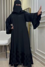 ⁦عبايه كلاسيك بكلفه من اكمام و اسفل عبايه⁩ - الصورة ⁦3⁩