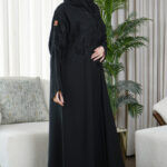 ⁦عبايه تالا متطرزة بخيوط اسود⁩ - الصورة ⁦2⁩