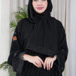 ⁦عبايه كريب بشك على اكمام على شكل ورد⁩ - الصورة ⁦5⁩