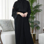 ⁦عبايه كريب بشك على اكمام على شكل ورد⁩ - الصورة ⁦8⁩