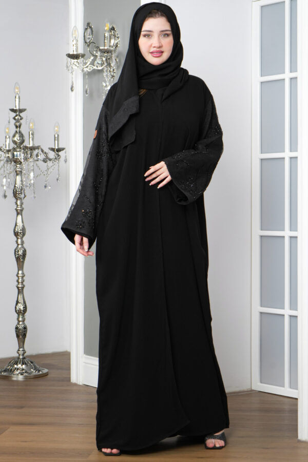 ⁦عباية كريب بشك على الأكمام على شكل  جذور ورد⁩ - الصورة ⁦5⁩