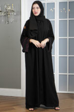 ⁦عبايه كارول كريب مطرزة بلون مخفي بلون عنابي⁩ - الصورة ⁦2⁩