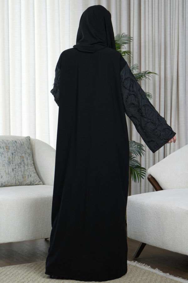 ⁦عبايه كريب بكم مفصول و شك اسود على اكمام⁩ - الصورة ⁦6⁩