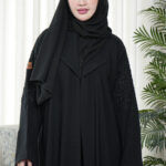 ⁦عباية بياقة دائري بشك يدوى على اكتاف بخيوط اسود⁩ - الصورة ⁦9⁩