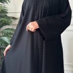 ⁦عبايه نص كلوش بتطريز شريط من كم و اسفل العبايه⁩ - الصورة ⁦5⁩