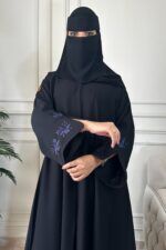 ⁦عباية سيلين مزينة بشك مخفي بلون كحلي⁩ - الصورة ⁦3⁩