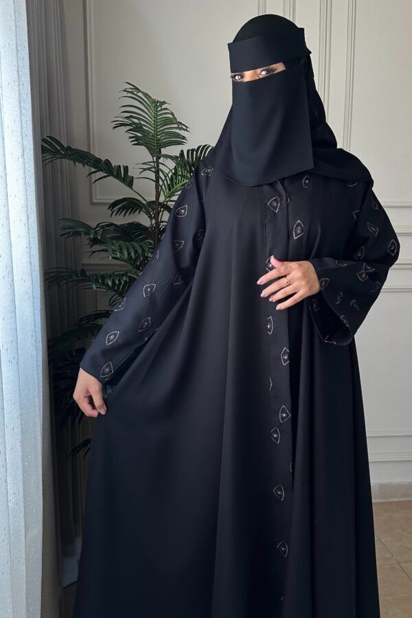 ⁦عبايه كلوش بتطريز مخفي من امام و كم بلون مخفي⁩ - الصورة ⁦2⁩