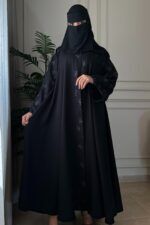 ⁦عبايه كلوش بتطريز مخفي من امام و كم بلون مخفي⁩ - الصورة ⁦3⁩