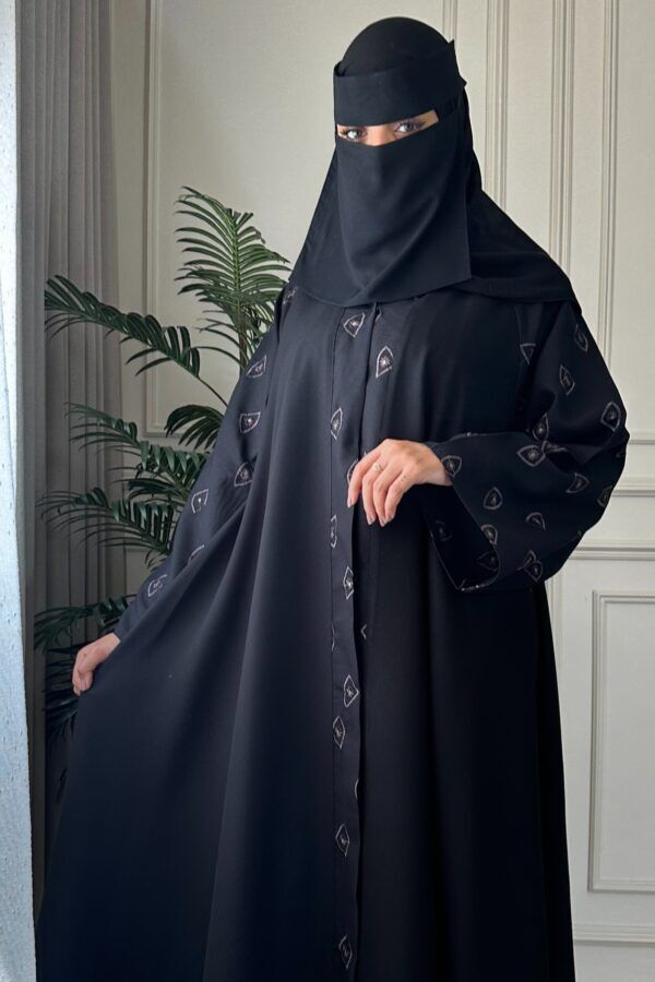 ⁦عبايه كلوش بتطريز مخفي من امام و كم بلون مخفي⁩ - الصورة ⁦4⁩