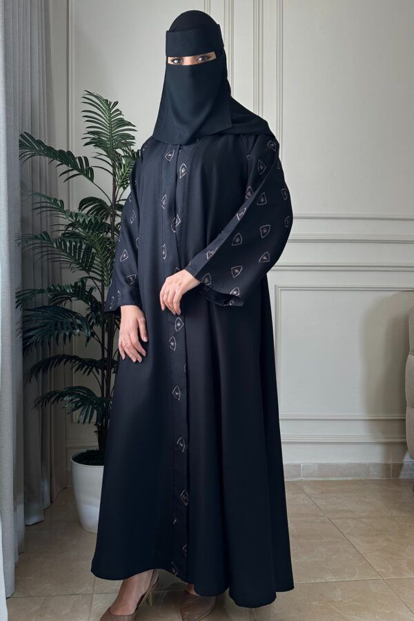 ⁦عبايه كلوش بتطريز مخفي من امام و كم بلون مخفي⁩ - الصورة ⁦5⁩