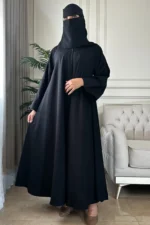 ⁦عباية كلوش بتطريز مخفي من امام و كم بلون اسود⁩ - الصورة ⁦5⁩