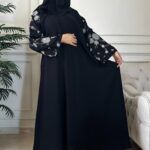 ⁦عباية باكمام مطرزة كامل بورد ملون⁩ - الصورة ⁦4⁩