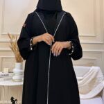 ⁦عبايه بليزر و شك لولو ابيض على اكمام⁩ - الصورة ⁦4⁩