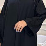 ⁦عبايه كتف بشك اسود من اكتاف و كم منفصل⁩ - الصورة ⁦7⁩