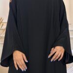 ⁦عباية مقفلة كلاسيك محددة بأسود⁩ - الصورة ⁦8⁩