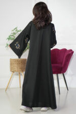 ⁦عبايه بناتية مطرزة على اكمام بشكل ورورد بلون الكحلي⁩ - الصورة ⁦6⁩