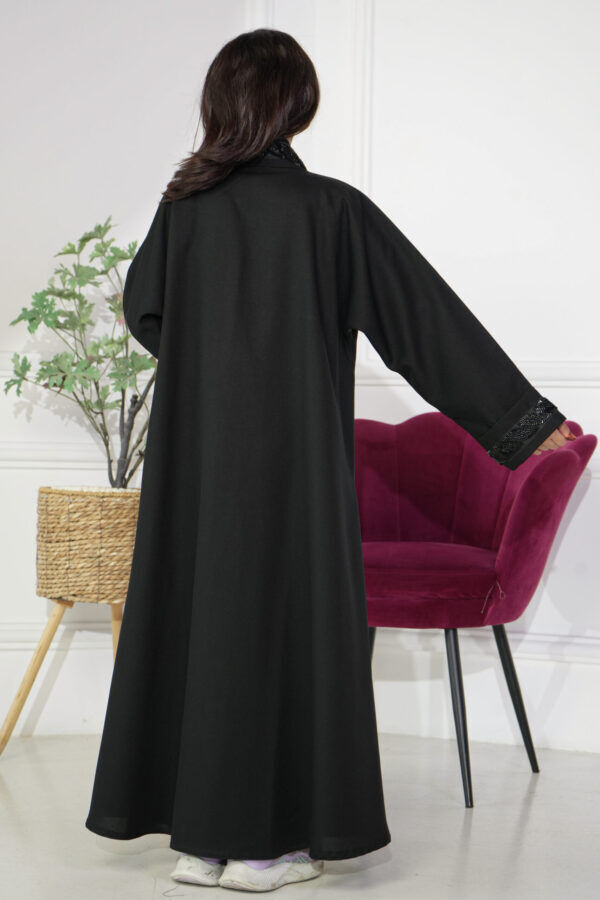 ⁦عباية بناتية بشريط شك⁩ - الصورة ⁦4⁩