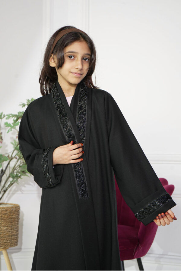 ⁦عباية بناتية بشريط شك⁩ - الصورة ⁦5⁩