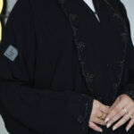 عباية كريب بياقة بشك