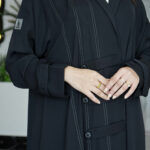 ⁦عباية كلوش ساده بقيطان اسود⁩ - الصورة ⁦7⁩