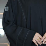 عباية كلوش سادة بدقات قيطان