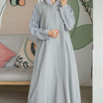 ⁦عبايه رصاصي بتصميم  كلاسيك⁩ - الصورة ⁦3⁩