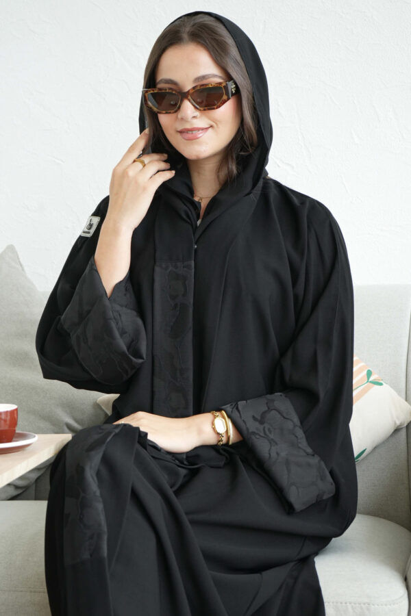 ⁦عبايه لهفة كريب كلاسيك بكم طي⁩ - الصورة ⁦4⁩