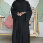 ⁦عباية حرير كسرات كامل وكم دانتيل مميزة⁩ - الصورة ⁦2⁩