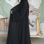 ⁦عباية حرير كسرات كامل وكم دانتيل مميزة⁩ - الصورة ⁦9⁩