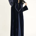 عباية بليزر مخمل كحلي بحواف كتان