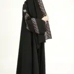 عباية كلوش بتطريز كلفه مخمل ورود ملونه نص كلوش