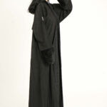 ⁦عباية شامواه بأطراف فروه شتوية⁩ - الصورة ⁦7⁩