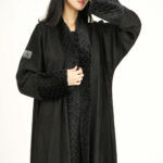 ⁦عباية شامواه بأطراف فروه شتوية⁩ - الصورة ⁦4⁩