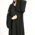 ⁦عباية سوداء كلوش نواعم بدقه كلفه مندمجة بسكره⁩ - الصورة ⁦3⁩