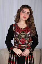 ⁦جلابية سعودية تطريز ملكي فاخر⁩ - الصورة ⁦7⁩