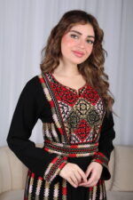 ⁦جلابية سعودية تطريز ملكي فاخر⁩ - الصورة ⁦9⁩