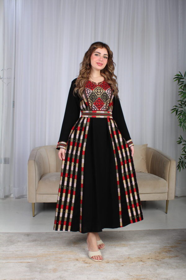 ⁦جلابية سعودية تطريز ملكي فاخر⁩ - الصورة ⁦20⁩