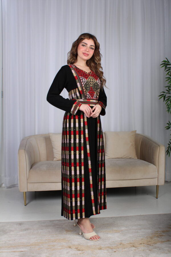 ⁦جلابية سعودية تطريز ملكي فاخر⁩ - الصورة ⁦26⁩