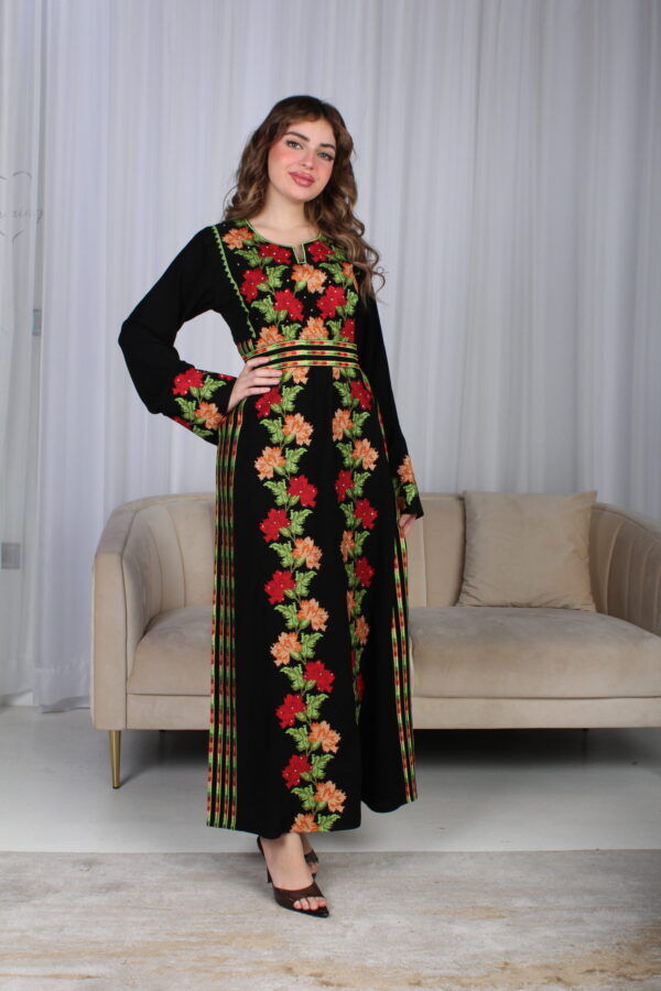 ⁦جلابية اردني مميزه بتطريز سدو ملونه⁩ - الصورة ⁦9⁩