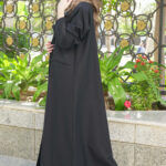 ⁦عباية بليزر اسود بتطريز شك اسود من جانب العلوى⁩ - الصورة ⁦13⁩