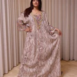 ⁦جلابية اماراتية بشك من جلق بني⁩ - الصورة ⁦2⁩