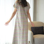 ⁦جلابيه بترتر ملون من حلق و خلف كامل⁩ - الصورة ⁦4⁩